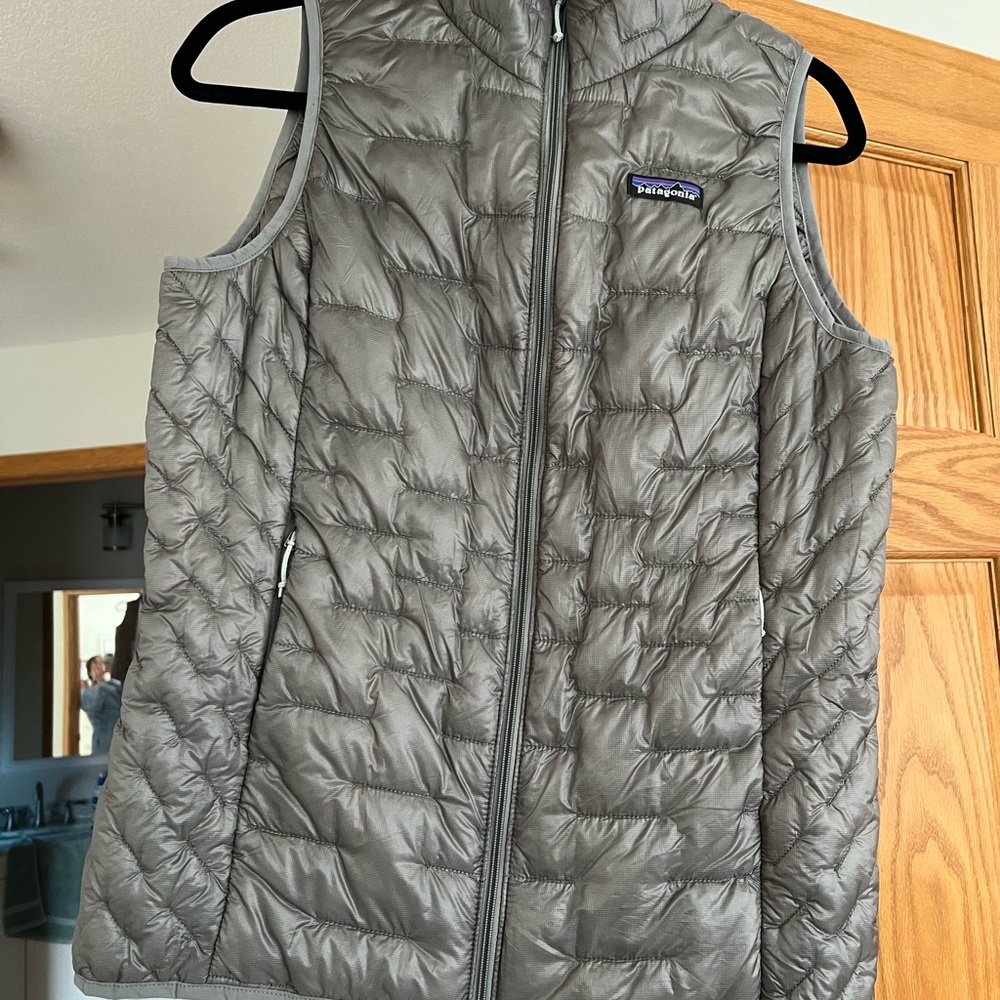 Women’s Patagonia Vest.